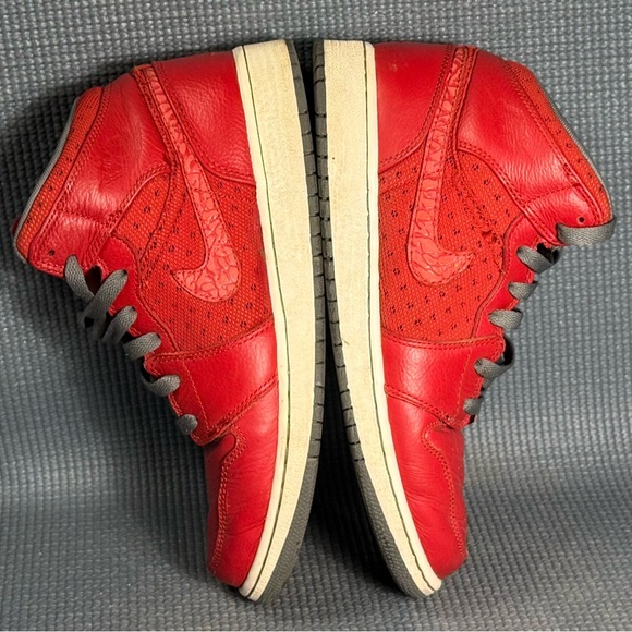 Nike Air Jordan 1 Phat ‘Varsity Red’ Sneakers Size 7Y Sz 8.5 Women - Picture 6 of 9
